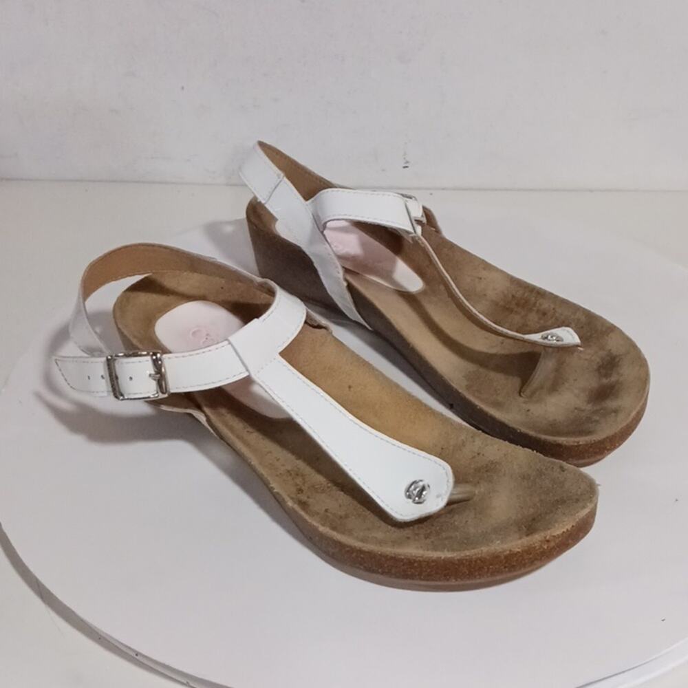 Cordani Gene White Patent Cork Wedge thong sandals sz 39/8